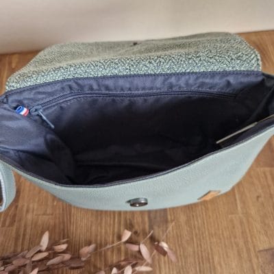 Sac Besace Fait Main en Simili Cuir et Jacquard