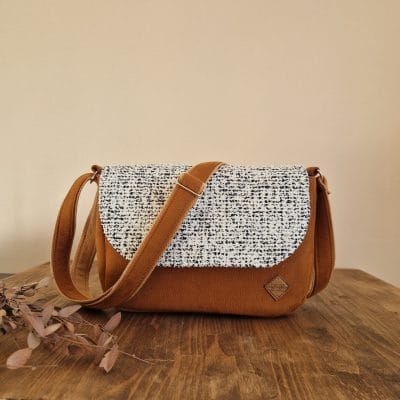 Sac Besace Fait Main en Simili Daim et Jacquard