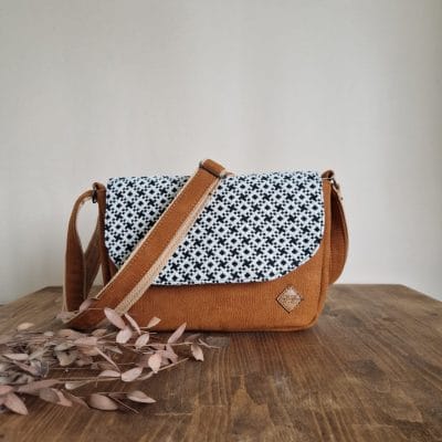 Sac Besace en Simili Daim et Jacquard