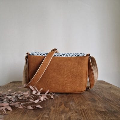 Sac Besace en Simili Daim et Jacquard