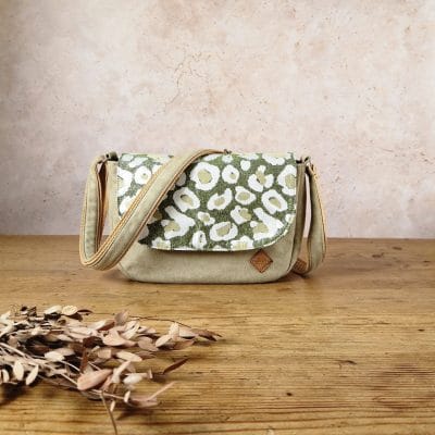 Sac Besace Écoresponsable en Simili Daim kaki