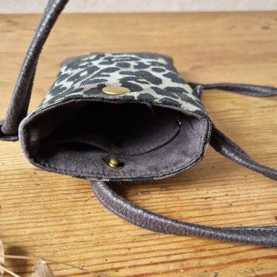 Pochette à téléphone noir