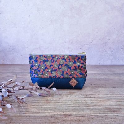 Trousse à maquillage bleu