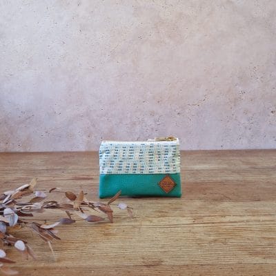 Porte-monnaie vert d’eau